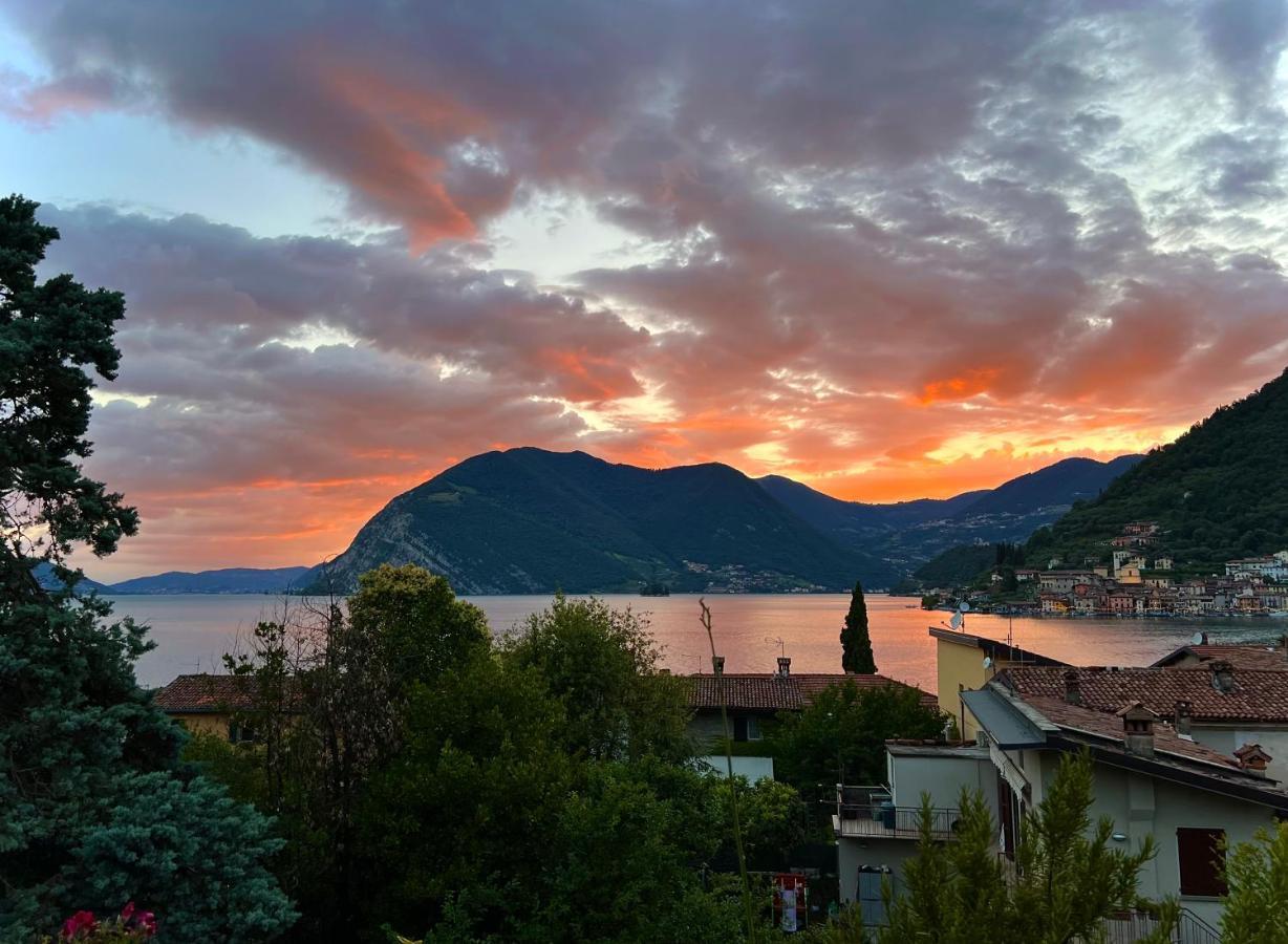Borgo A Lago Sulzano Exteriör bild